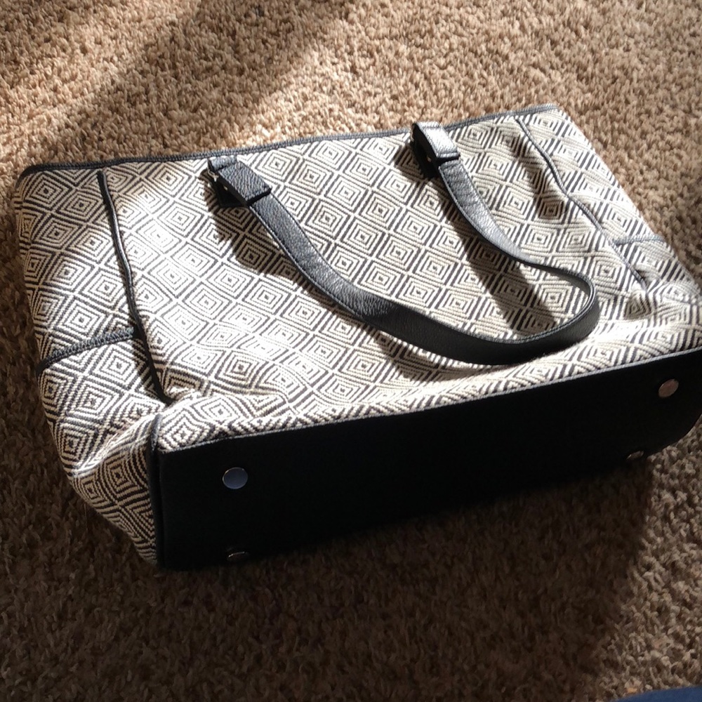 Thirty-One Large Cindy Tote! Woven Cream & Black